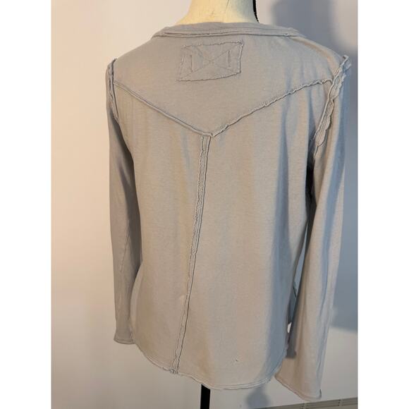 Free People We the Free Raw Seam Gray Top Long Sleeve Tee T-shirt Size M - Picture 2 of 6